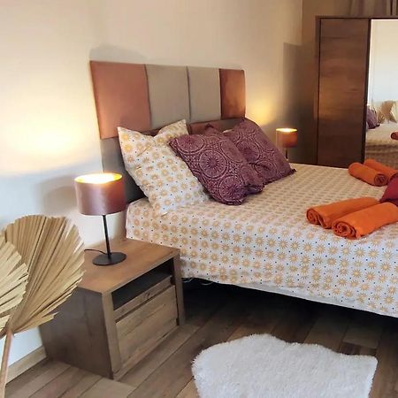 Appartement Provencal Avec Terrasse Dans Le Var Les Arcs-sur-Argens ภายนอก รูปภาพ