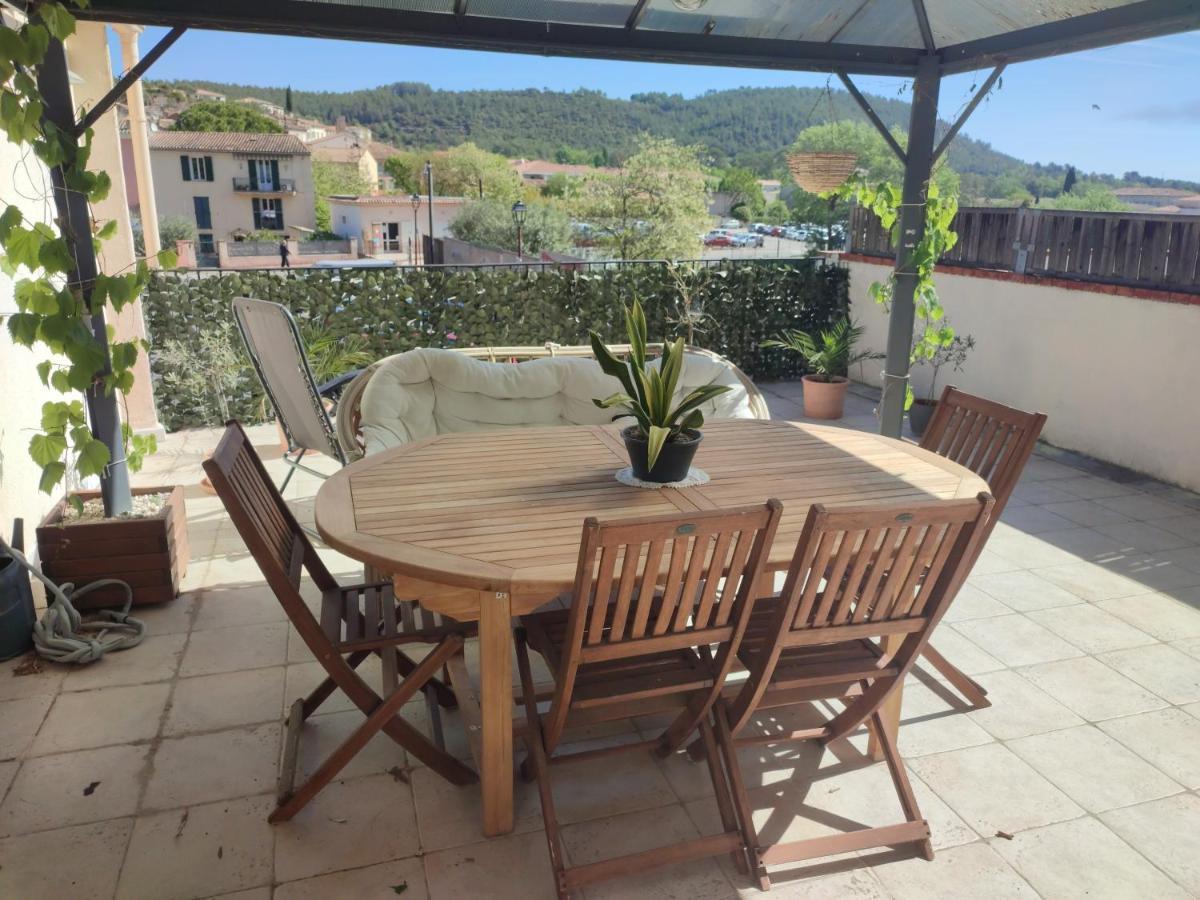 Appartement Provencal Avec Terrasse Dans Le Var Les Arcs-sur-Argens ภายนอก รูปภาพ